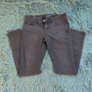 LOFT Outlet - Gray Wash Skinny Jeans - Size: 0P Curvy